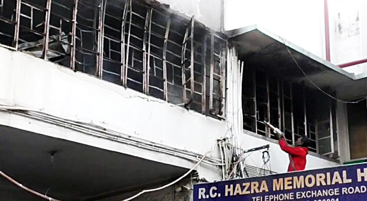 झारखंड के अस्पताल में आग हादसा – डॉक्टर दंपती समेत 6 लोगों की मौत |  झारखंड के अस्पताल में आग लगने से डॉक्टर दंपती समेत 6 की मौत