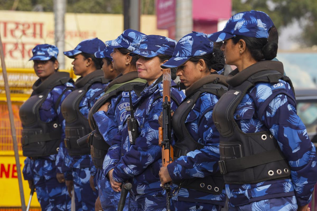 अयोध्या में 30,000 पुलिस के साथ कमांडो सुरक्षा |  अयोध्या में 30 हजार पुलिस के साथ कमांडो सुरक्षा