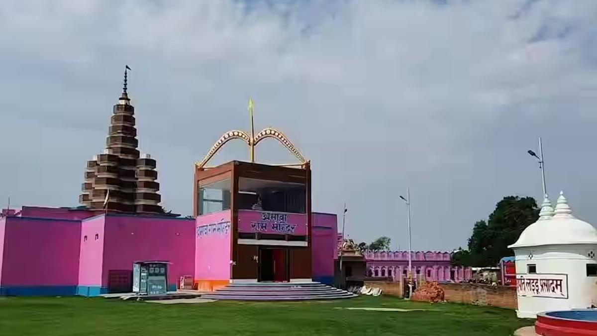 चेन्नई की एक कंपनी ने अयोध्या में अमाव राम मंदिर के लिए सोने की परत चढ़ाया हुआ ताबूत बनाया  चेन्नई की कंपनी ने अयोध्या के अमावा राम मंदिर के लिए बनाया सोने का कलश