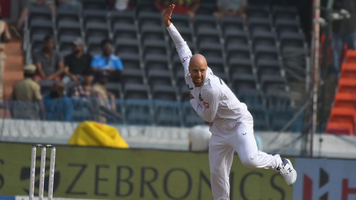 भारत के खिलाफ टेस्ट सीरीज: इंग्लैंड के खिलाड़ी जैक लीच बाहर |  भारत के खिलाफ टेस्ट सीरीज से इंग्लैंड के खिलाड़ी जैक लीच बाहर