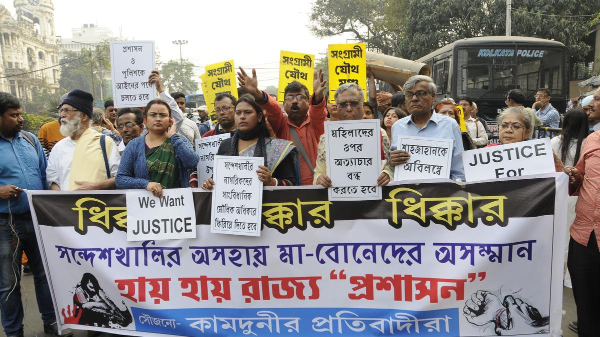 पश्चिम बंगाल में मारपीट का आरोप: सरकारी बाल अधिकार समिति ने की जांच संदेशकली |  पश्चिम बंगाल बाल अधिकार पैनल की टीम ने संदेशखाली का दौरा किया