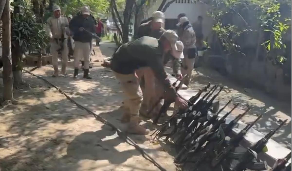 अधिकारी के अपहरण की गूंज: मणिपुर कमांडो पुलिस ने हथियार डाले और विरोध प्रदर्शन किया |  अतिरिक्त एसपी के अपहरण के बाद मणिपुर पुलिस कमांडो ने 'हथियार नीचे' कर विरोध प्रदर्शन किया