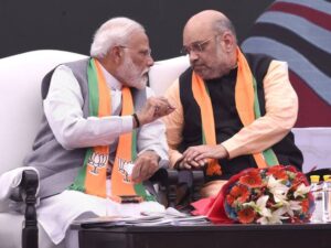 लोकसभा चुनाव |  सुनेत्रा बनाम सुप्रिया सुले: अजित पवार की रणनीति |  NCP बनाम NCP सुनेत्रा पवार बनाम सुप्रिया सुले: अजित पवार का इशारा!