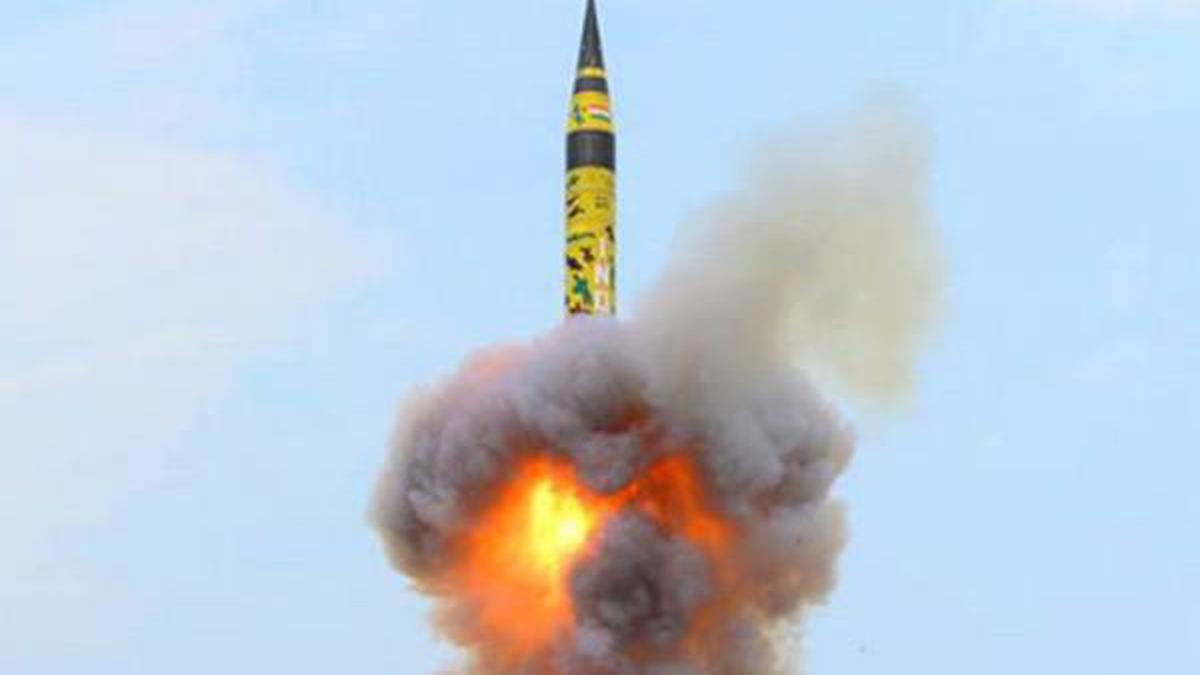 अग्नि 5 मिसाइल परीक्षण सफल: पीएम ने की वैज्ञानिकों की तारीफ |  अग्नि वी मिसाइल का सफल परीक्षण, पीएम ने की वैज्ञानिकों की तारीफ