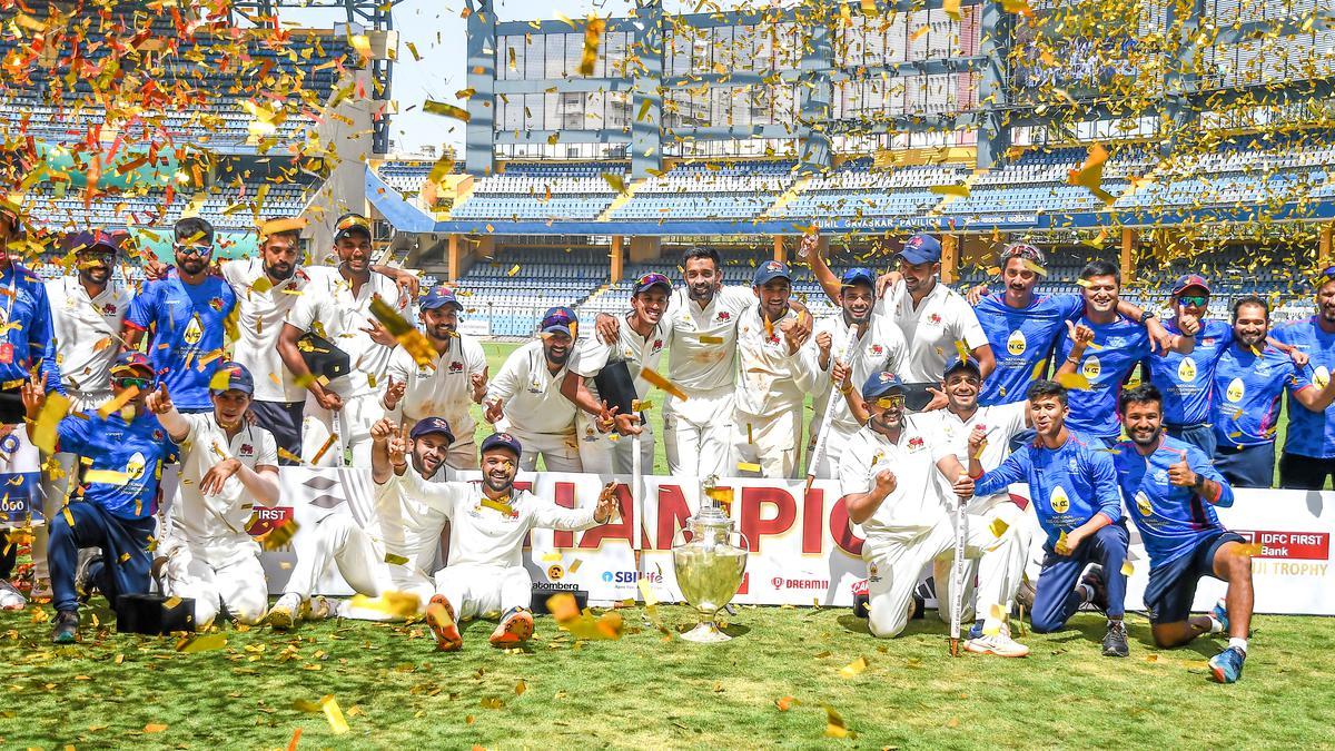 रणजी ट्रॉफी |  मुंबई 42वीं बार चैंपियन  मुंबई ने 42वीं बार रणजी ट्रॉफी चैंपियनशिप का खिताब जीता