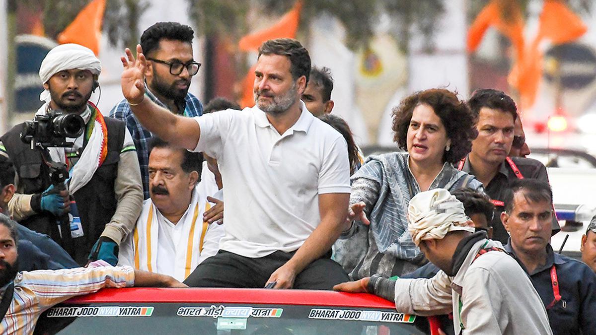 “बीजेपी राजनीतिक चार्टर बदलने की हिम्मत नहीं करेगी” – राहुल गांधी का भाषण @ मुंबई |  बीजेपी शोर मचाती है, लेकिन संविधान को 'बदलने' की हिम्मत नहीं रखती: राहुल गांधी