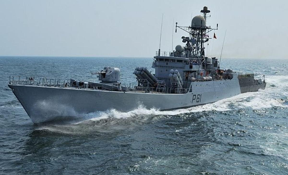 समुद्री डकैती रोधी अभियानों में 30 ईरानी, ​​27 पाकिस्तानियों को बचाया गया: भारतीय नौसेना के अधिकारियों ने बताया |  30 ईरानी, ​​27 पाकिस्तानी बचाए गए