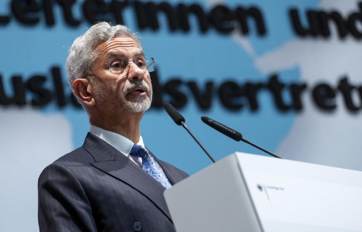 विदेश मंत्री जयशंकर ने परोक्ष रूप से राहुल को लताड़ा जिनेवा में जयशंकर ने राहुल गांधी पर परोक्ष रूप से कटाक्ष किया