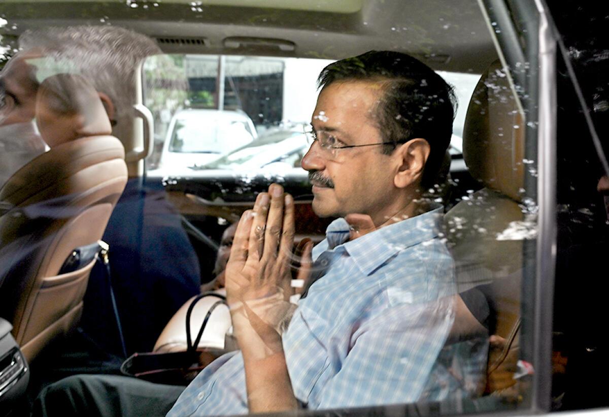 अरविंद केजरीवाल के सरकारी आवास से बाहर जाने पर भगवान उनकी रक्षा करेंगे अरविंद केजरीवाल के सरकारी आवास से बाहर जाने पर भगवान उनकी रक्षा करेंगे