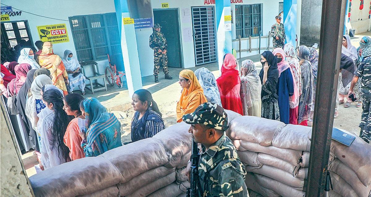 शांतिपूर्ण पहले चरण का चुनाव, जम्मू-कश्मीर में 59 फीसदी मतदान