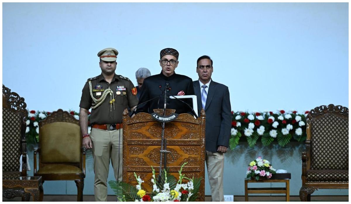 उमर अब्दुल्ला ने पहले मुख्यमंत्री पद की शपथ