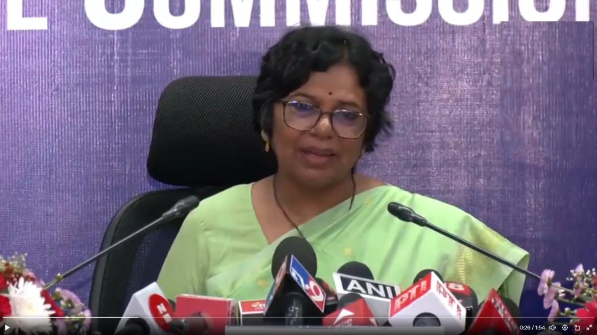 विजया किशोर राहतकर ने राष्ट्रीय महिला आयोग का कार्यभार संभाला विजया किशोर राहतकर ने राष्ट्रीय महिला आयोग का कार्यभार संभाला