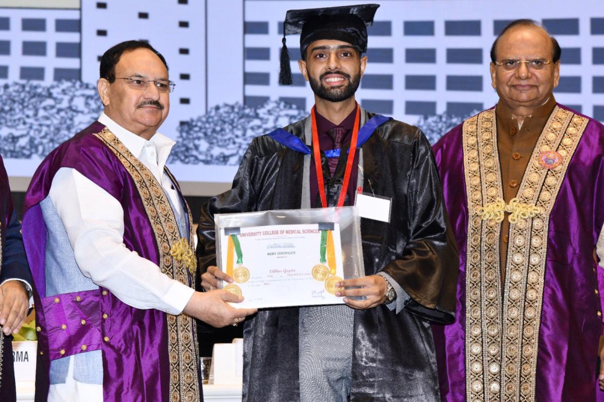 सरकार प्रत्येक एमपीबीएस छात्र पर 30-35 लाख रुपये खर्च करती है: जेपी नड्डा सरकार प्रत्येक एमपीबीएस छात्र पर 30-35 लाख रुपये खर्च करती है: जेपी नड्डा