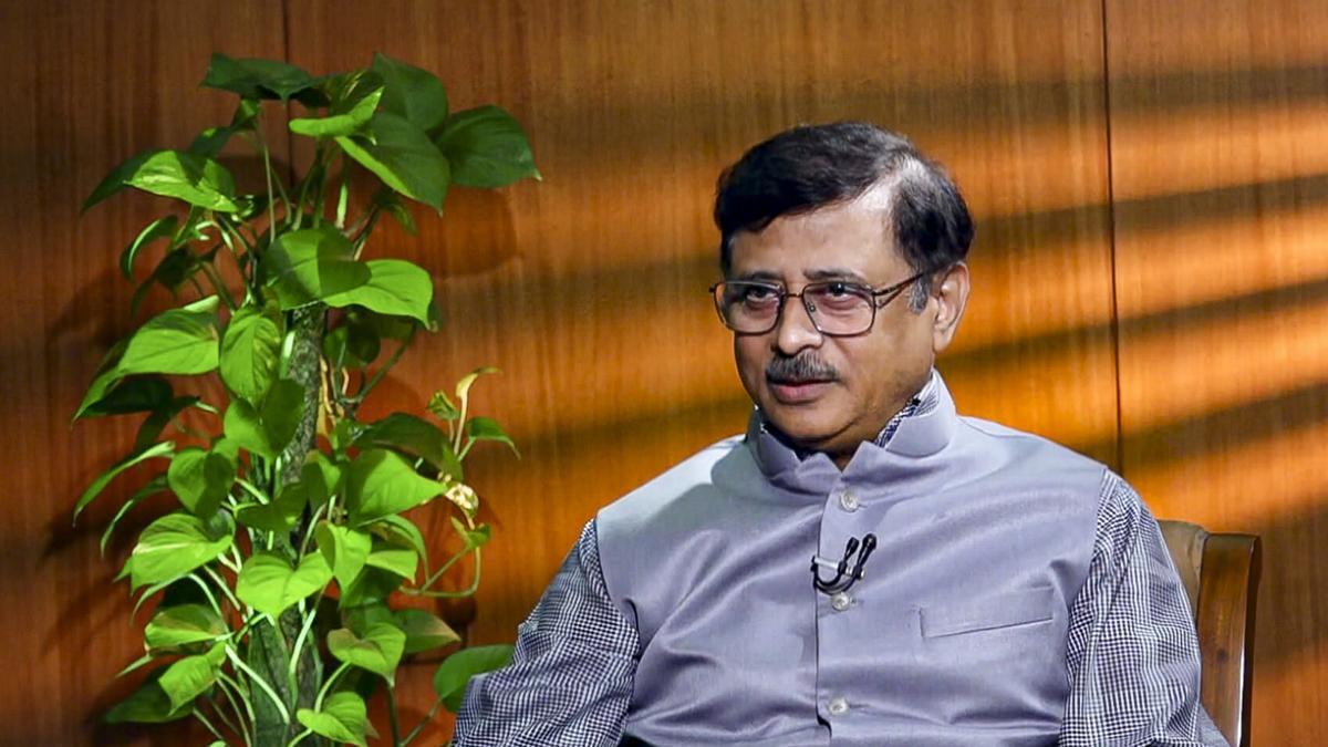 उच्च शिक्षा के लिए बच्चों को कनाडा न भेजें, भारतीय राजदूत ने अभिभावकों को दी चेतावनी