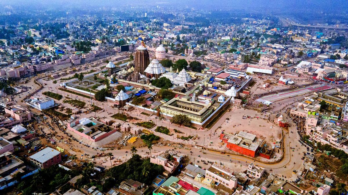 ओडिशा पुरी जगन्नाथ मंदिर की दीवार में दरार, बीजेपी ने नवीन पटनायक पर लगाया आरोप