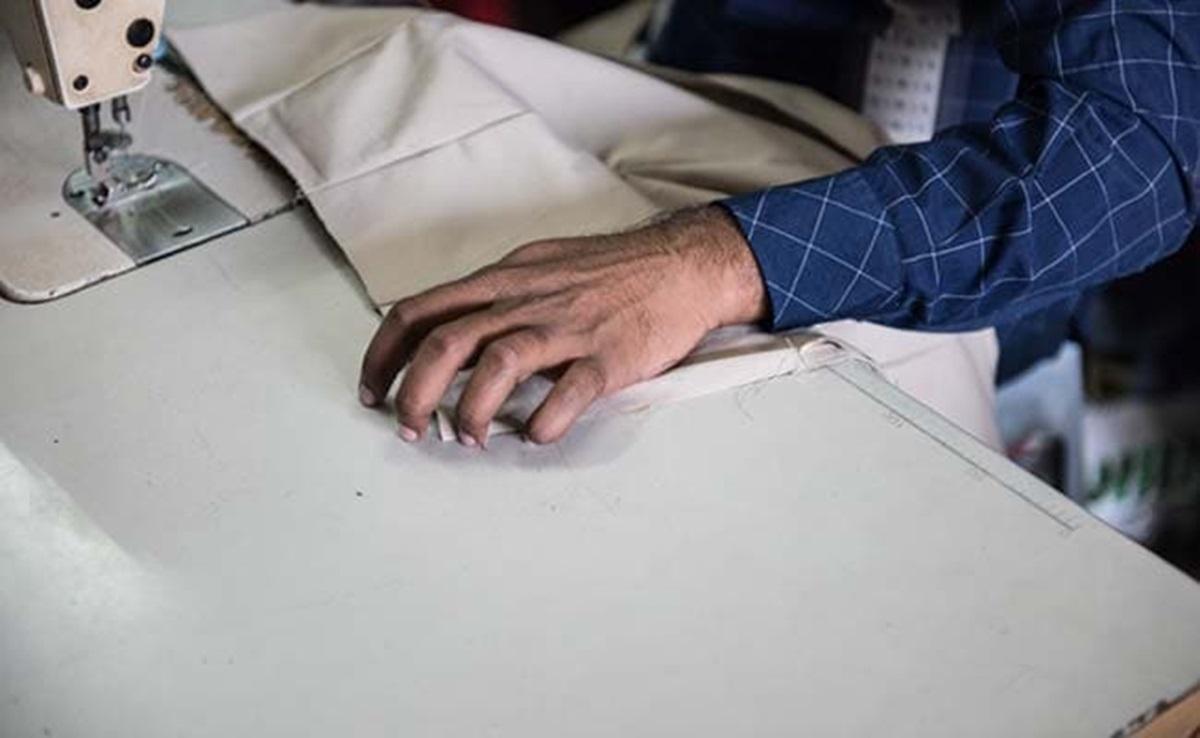 यूपी में पुरुषों को महिलाओं के कपड़े नहीं सिलने चाहिए और उनके बाल नहीं काटने चाहिए यूपी में पुरुषों को महिलाओं के कपड़े नहीं सिलने चाहिए और उनके बाल नहीं काटने चाहिए