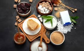 शहद में चीनी की तुलना में मीठा स्वाद क्यों होता है ?