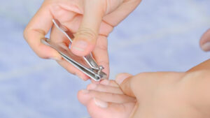 अपने नाखून काटते समय क्या आप इन बातों के बारे में सोचते हैं ?