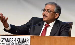 लोकसभा में हंगामा: चुनाव आयुक्त के खिलाफ महाभियोग की तैयारी में विपक्ष