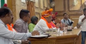 बीकानेर में गौशाला संचालकों के साथ मंत्री जोराराम कुमावत की समीक्षा बैठक बीकानेर में गौशाला संचालकों के साथ मंत्री जोराराम कुमावत की समीक्षा बैठक