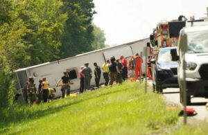 न्यूयॉर्क में भीषण बस हादसा, 5 की मौत, बस में भारतीय यात्री भी सवार