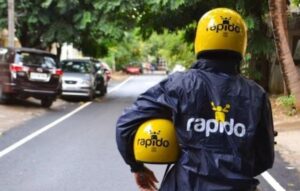 सड़कों पर उतरी बाइक टैक्सी, हाईकोर्ट ने कहा – अनुमति नहीं दी, लेकिन सरकार सवारियों व मालिकों को परेशान न करे