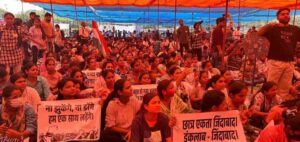 रामलीला मैदान में प्रदर्शनकारियों ने तोड़ा वादा, पुलिस निर्देशों की अनदेखी