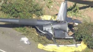 वर्ल्ड अपडेट्स: इंग्लैंड में हेलिकॉप्टर क्रैश