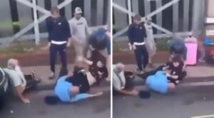 ब्रिटेन में दो बुजुर्ग सिख टैक्सी ड्राइवरों पर नस्लीय हमला ब्रिटेन में दो बुजुर्ग सिख टैक्सी ड्राइवरों पर नस्लीय हमला