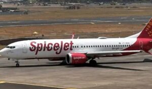 दिल्ली-श्रीनगर फ्लाइट की इमरजेंसी लैंडिंग, सभी 212 यात्री सुरक्षित