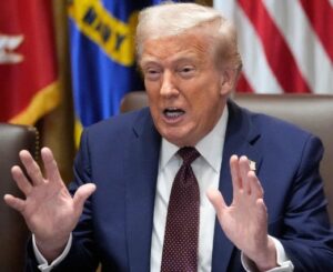 अमेरिकी कोर्ट ने ट्रम्प के टैरिफ को गैर-कानूनी बताया, बोले ट्रम्प टैरिफ हटा दिए तो अमेरिका बर्बाद