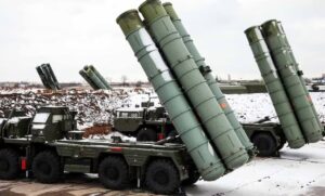 रूस और भारत के बीच S-400 मिसाइल डिफेंस सिस्टम की खरीद बढ़ाने को लेकर हो रही वार्ता