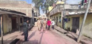 बुरहानपुर में गणेश विसर्जन यात्रा के दौरान हुआ पत्थराव, तीन घायल बुरहानपुर में गणेश विसर्जन यात्रा के दौरान हुआ पत्थराव, तीन घायल