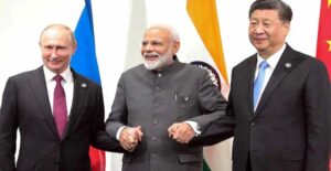 रूस-चीन-भारत की तिकड़ी से डरा अमेरिका, मोदी को ट्रम्प बोले ग्रेट प्राइम मिनिस्टर रूस-चीन-भारत की तिकड़ी से डरा अमेरिका, मोदी को ट्रम्प बोले ग्रेट प्राइम मिनिस्टर