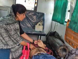 उत्तर प्रदेश के झांसी में दिनदहाड़े पत्नी के सामने पति की हत्या