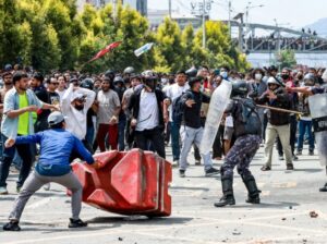 नेपाल में भारतीयों के लिए इमरजेंसी हेल्पलाइन नंबर जारी किए गए नेपाल में भारतीयों के लिए इमरजेंसी हेल्पलाइन नंबर जारी किए गए