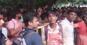 कोलकाता में टीईटी पास अभ्यर्थियों का विधानसभा घेराव, 500 हिरासत में