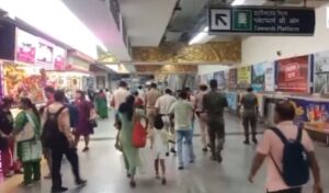 कोलकाता दक्षिणेश्वर मेट्रो स्टेशन पर चाकूबाजी की घटना, पुलिस जांच में जुटी