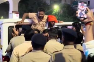 भारत-पाक मैच के दौरान पुणे में बवाल, पाकिस्तानी गायक के कार्यक्रम का विरोध