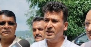 उत्तराखंड के अल्मोड़ा में टैक्सी यूनियन का प्रदर्शन, पार्किंग सुविधा को लेकर नाराजगी उत्तराखंड के अल्मोड़ा में टैक्सी यूनियन का प्रदर्शन, पार्किंग सुविधा को लेकर नाराजगी