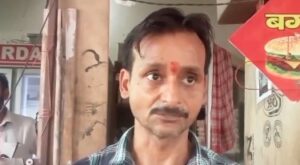 अमूल और मदर डेयरी दूध सस्ता होने से गरीबों को मिल रही राहत अमूल और मदर डेयरी दूध सस्ता होने से गरीबों को मिल रही राहत