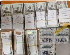 मुंबई एयरपोर्ट पर कस्टम्स विभाग की बड़ी कार्यवाही, करोडो रुपये की ड्रग्स जब्त मुंबई एयरपोर्ट पर कस्टम्स विभाग की बड़ी कार्यवाही, करोडो रुपये की ड्रग्स जब्त