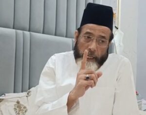 बरेली में मौलाना तौकीर रजा नजरबंद, बोले सरकार मुसलमान पर सख्ती कर रही