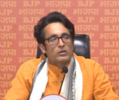 भाजपा नेता ने प्रेस कांफ्रेंस के दौरान इंडिया गठबंधन पर साधा निशाना