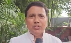 आजम का चुनाव आयोग पर तीखा हमला, बोले चुनाव आयोग बना जुगाड़ आयोग