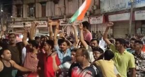 वड़ोदरा में टीम इंडिया की जीत का जश्न