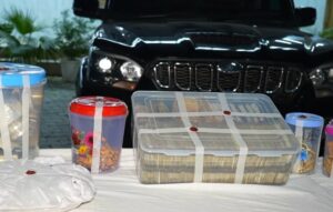 दिल्ली में गैंगस्टर पर बड़ी कार्रवाई, 50 ठिकानों पर छापेमारी