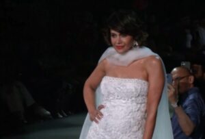 लैक्मे फैशन वीक एक्स FDCI के चौथे दिन डिजाइनर पायल जैन का कलेक्शन प्रदर्शन, एक्ट्रेस मंधिरा बेदी बनी शोस्टॉपर