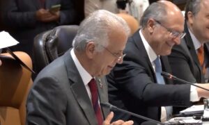 रक्षा मंत्री राजनाथ सिंह ने ब्राजील के उपराष्ट्रपति से द्विपक्षीय वार्ता की