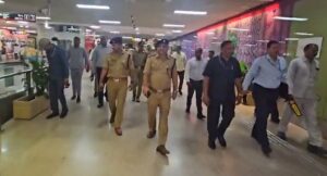 लखनऊ में त्योहारों को लेकर सुरक्षा जांच अभियान चलाया गया